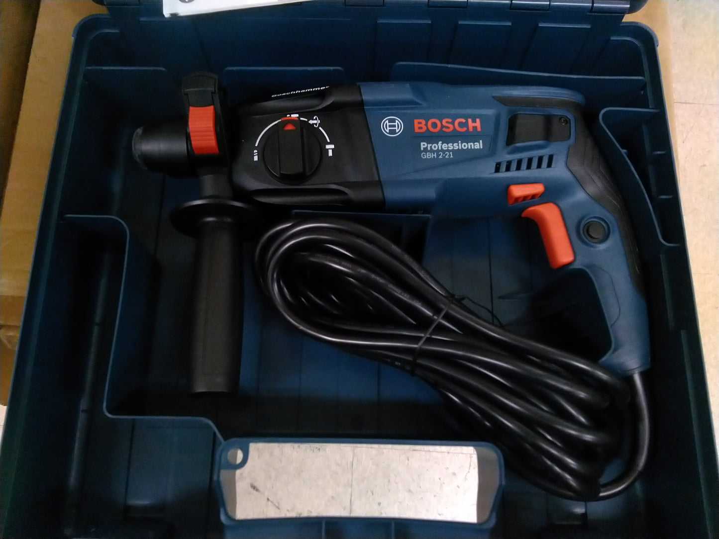 【新品】BOSCH　ハンマードリル　GBH2-21