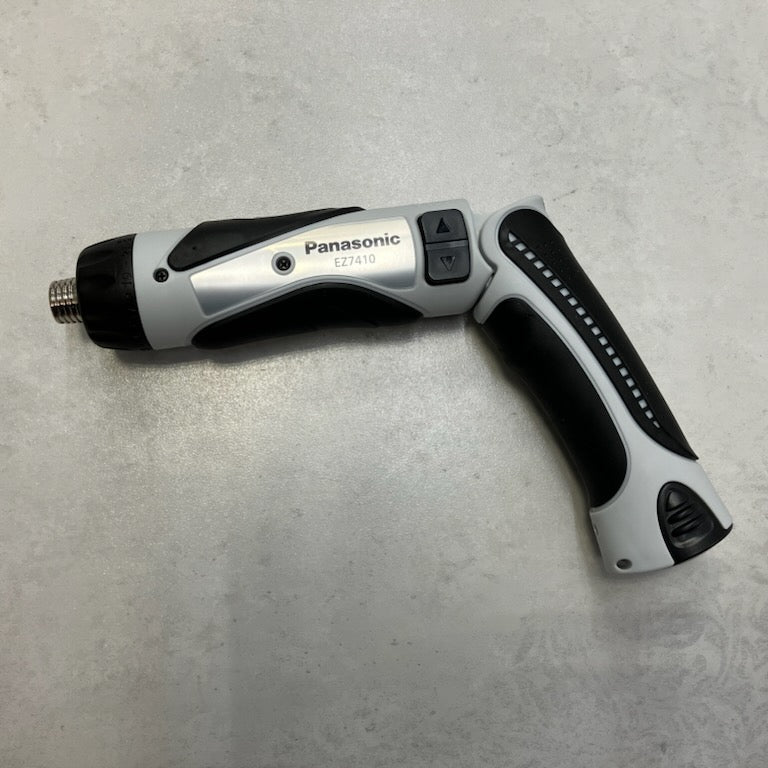 【定価50％OFF・新品】Panasonic　充電スティックドリルドライバー　EZ7410LA2SH1